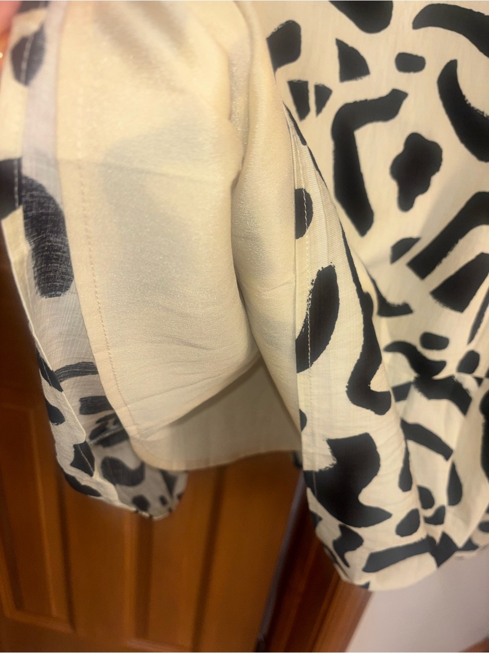 NWT- THML Black and Cream Abstract Print Dress - Picture 5 of 7